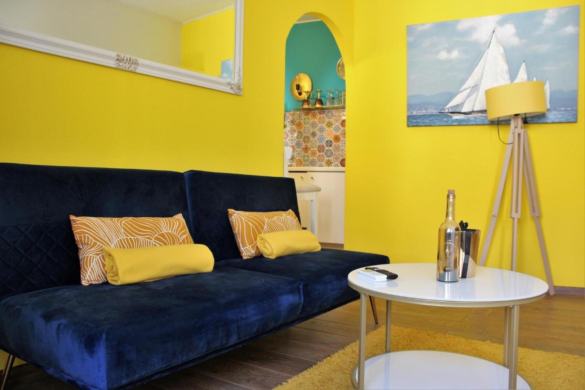Oh La La Apartment Old Town Rovinj Bagian luar foto